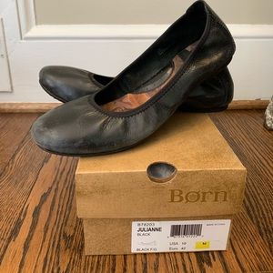 Born Julianne Flats Size 10, Black